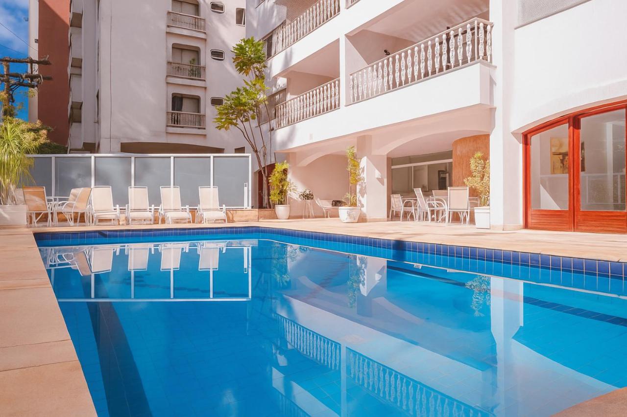 Ap Alto Padrão com Piscina - Praia de Pitangueiras - Bed and Breakfast Guarujá