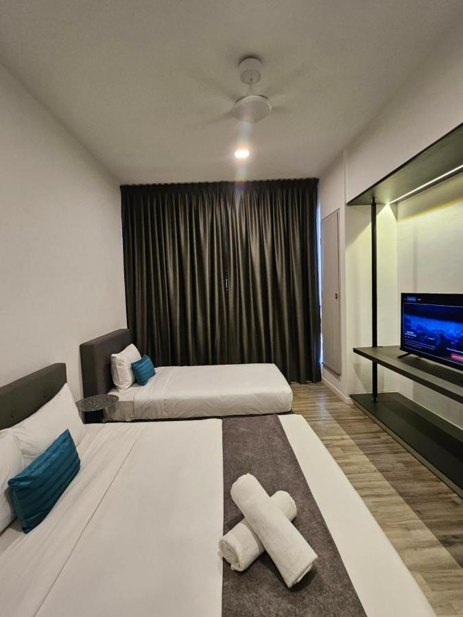 Standard Triple Studio