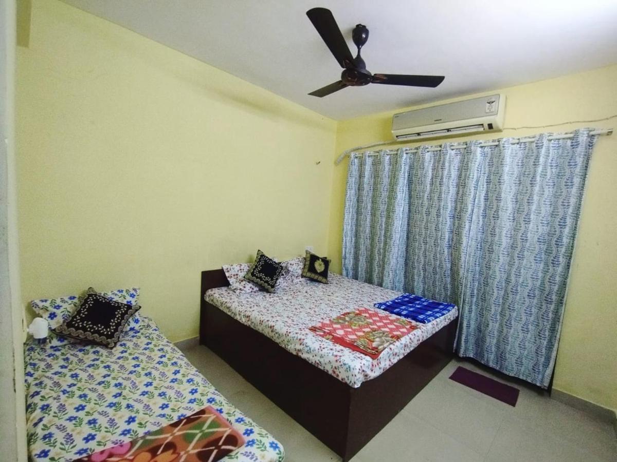 Bed And Breakfast At Pushpanjali Phase 2 Bunglow No A1,Ovale ,Ghodbunder Road Thane West - Bed and Breakfast Thāne