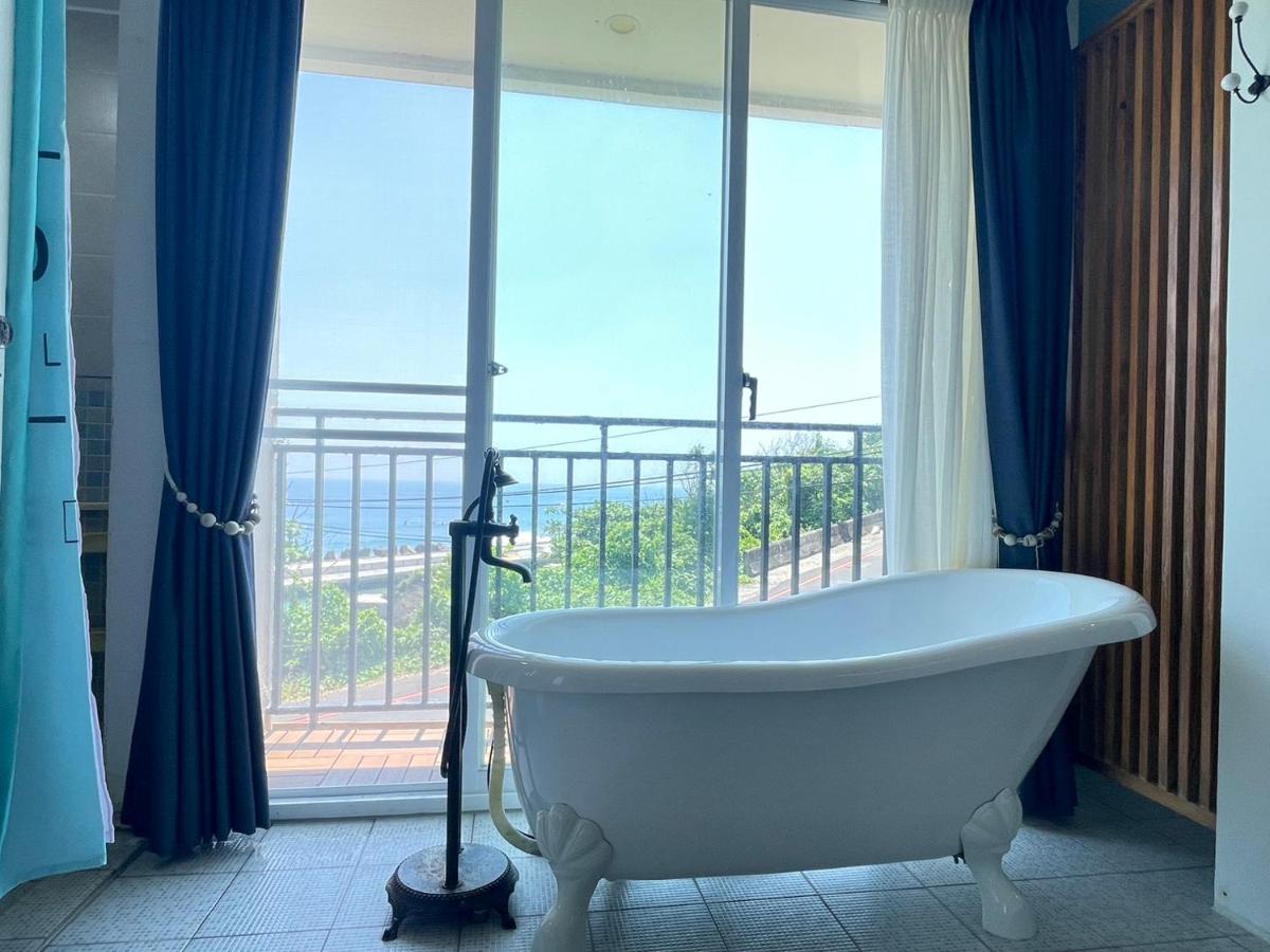 Double Room with Balcony and Sea View