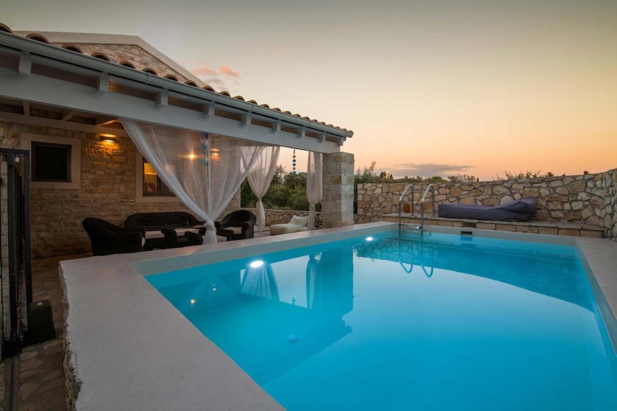 Julia House by PaxosRetreats - B&B Bogdanátika