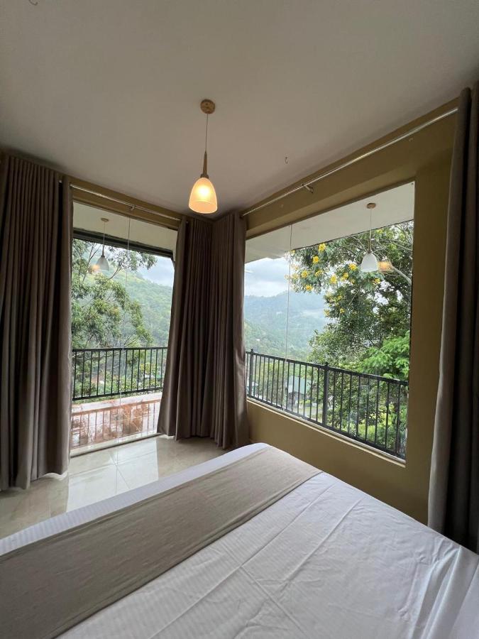 Habitación Familiar con vistas a la montaña