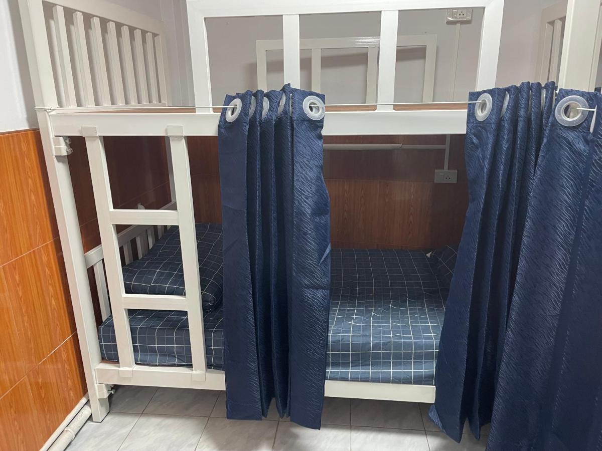 Bed in 6-Bed Mixed Dormitory Room