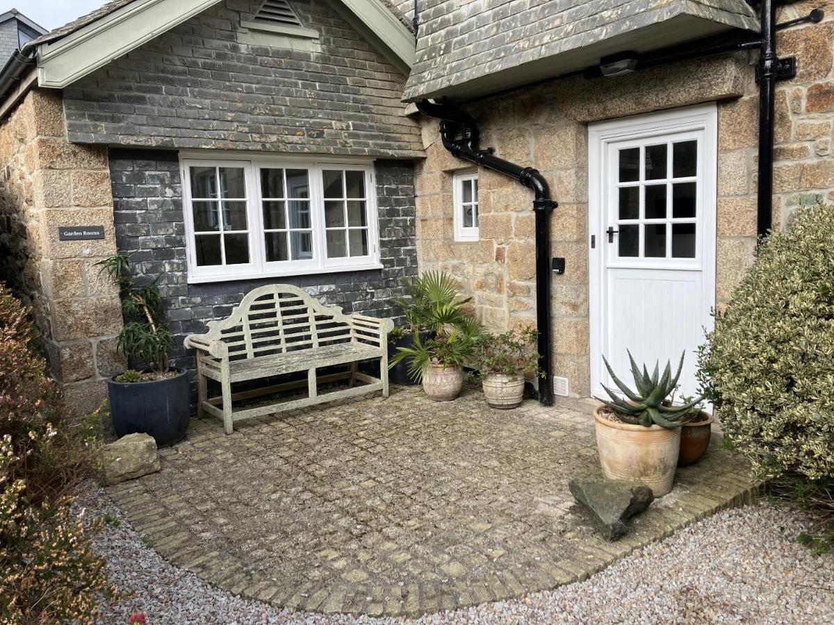 The Garden Rooms Deluxe Apartment