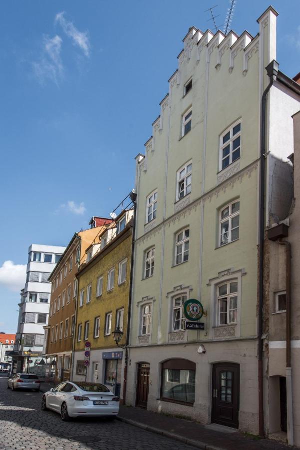 Direkt am Königsplatzt - Barrierefrei für 6 Personen mit Kickertisch und Beamer - B&B Augsburg