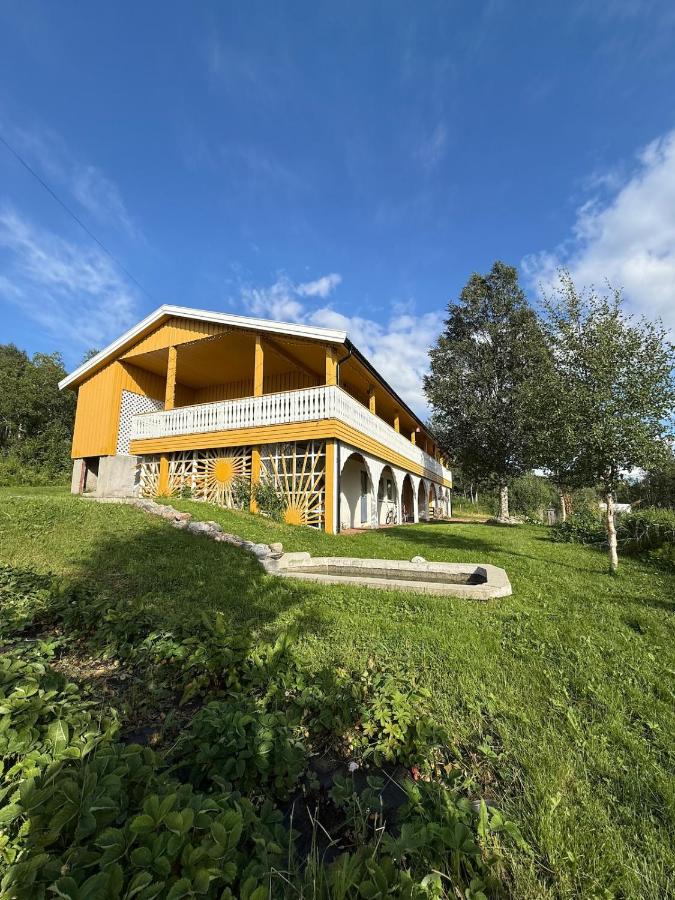 Senja Villa - Hot tub and northern lights view - Bed and Breakfast Torsli