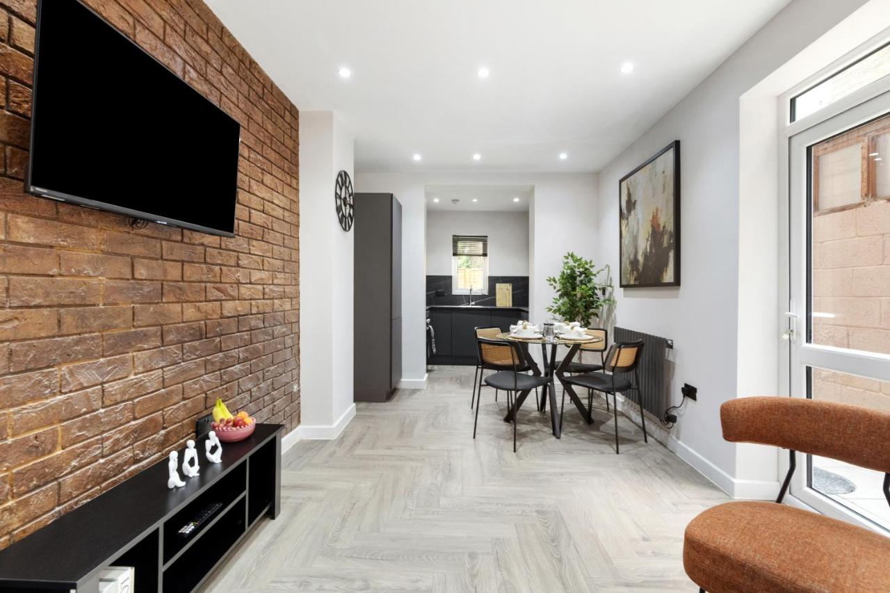 London Luxury 2-bedroom with Garden - Bed and Breakfast Londen