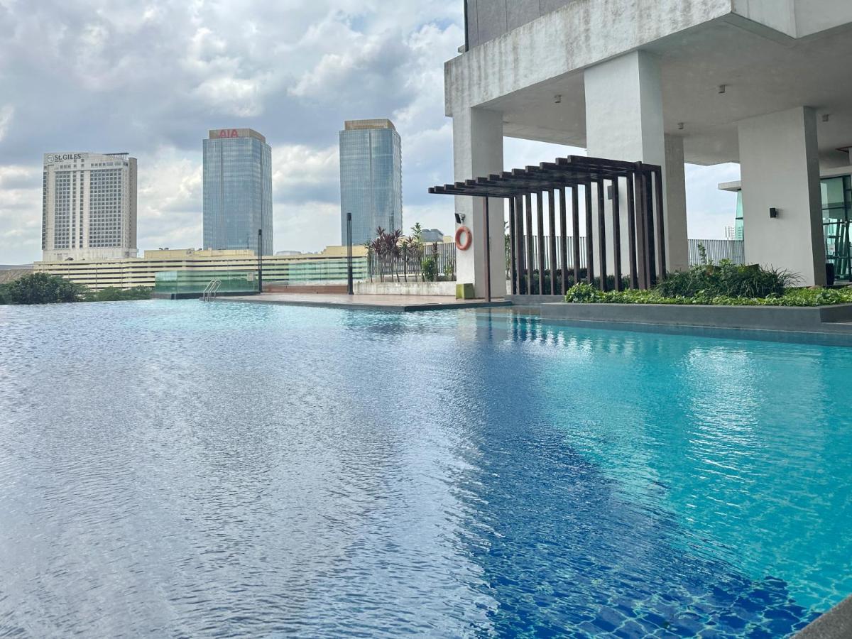 2BR WIFI, Mid Valley, Mosaic Southkey, 5-7 pax, 7 mins to CIQ - Bed and Breakfast Johor Bahru