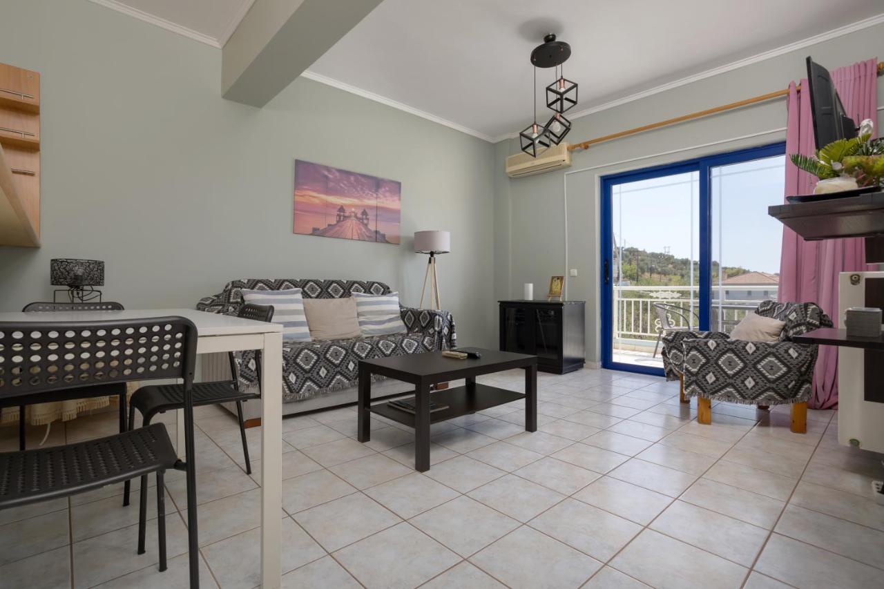 Mavretas Apartments 4 - B&B Argási