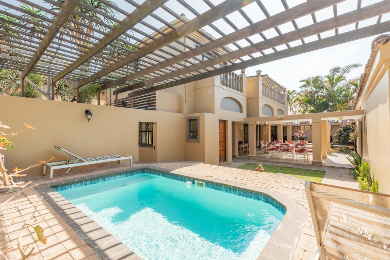 The Villa Umhlanga - B&B Durban