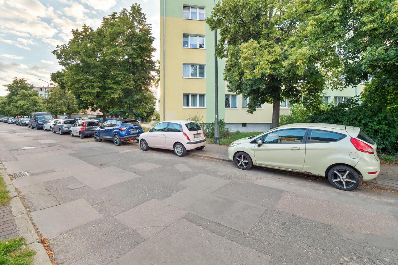 Baltic Studio 15 minutes from the Beach by Noclegi Renters - Chambres d’hôtes Gdańsk