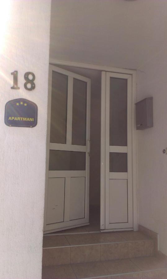 Apartmani Ilić - B&B Castelnuovo di Cattaro