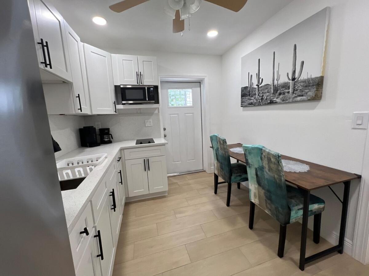 Downtown Tampa 1B-1B #3 - Bed and Breakfast Tampa