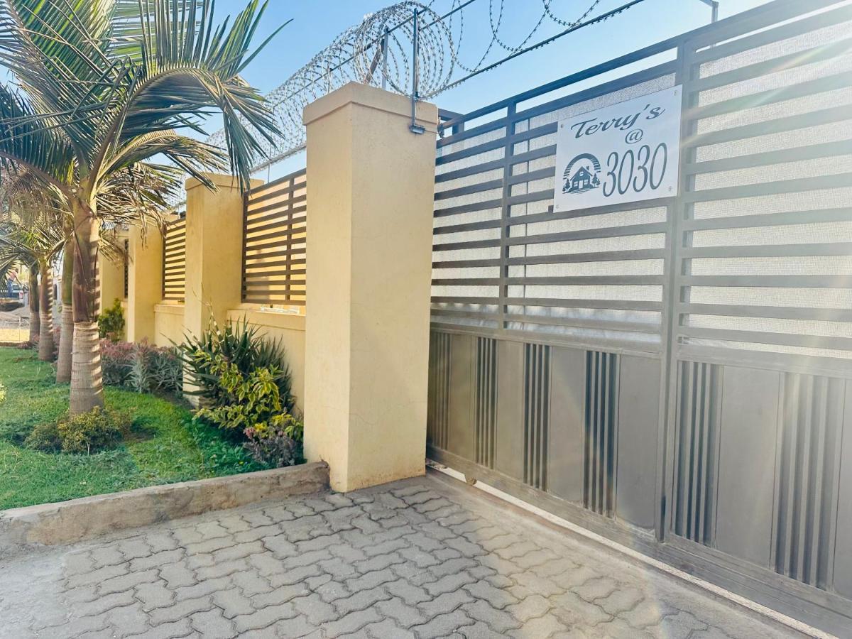 Terry's Cozy Gem - Bed and Breakfast Harare