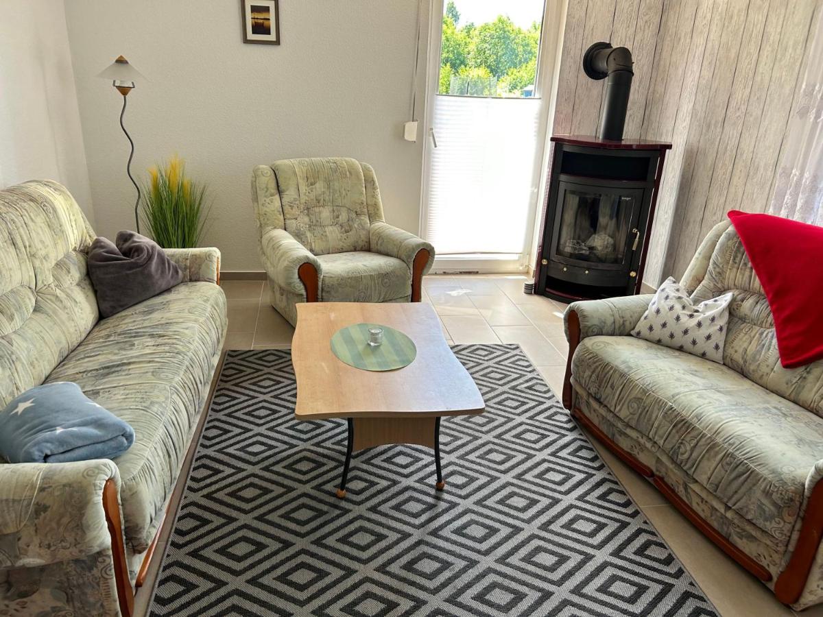 Ferienwohnungen am Wald - B&B Lütow