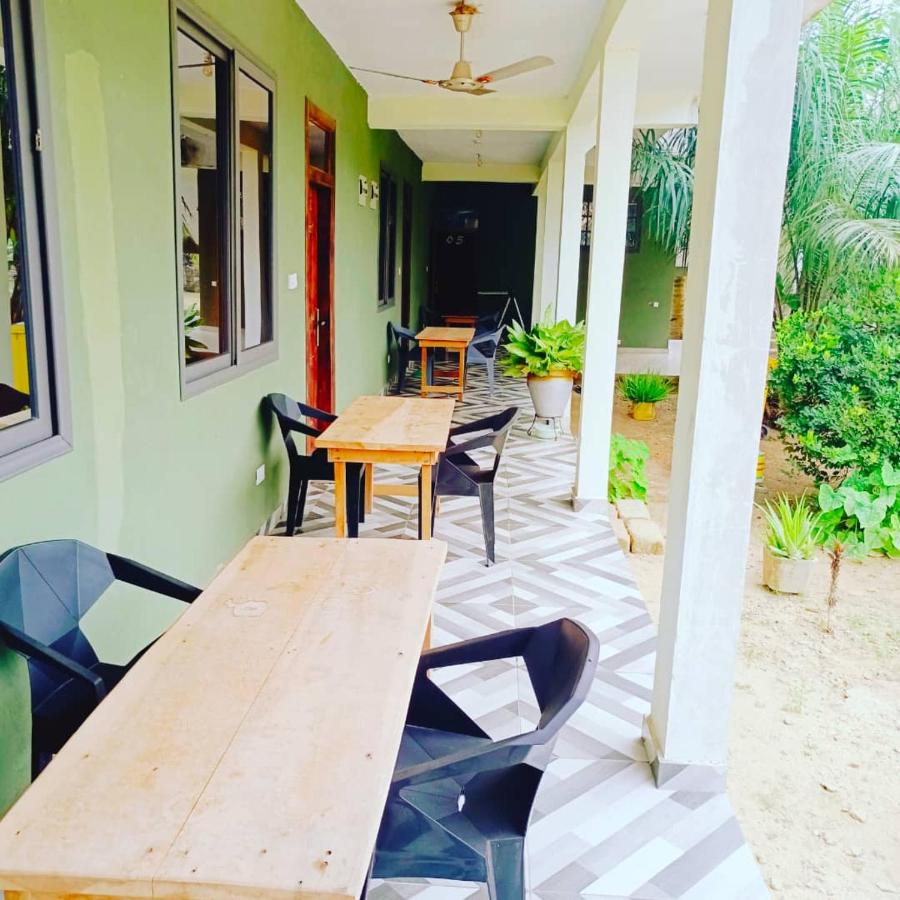 Palm Grove lodge - Ferienwohnung Busua