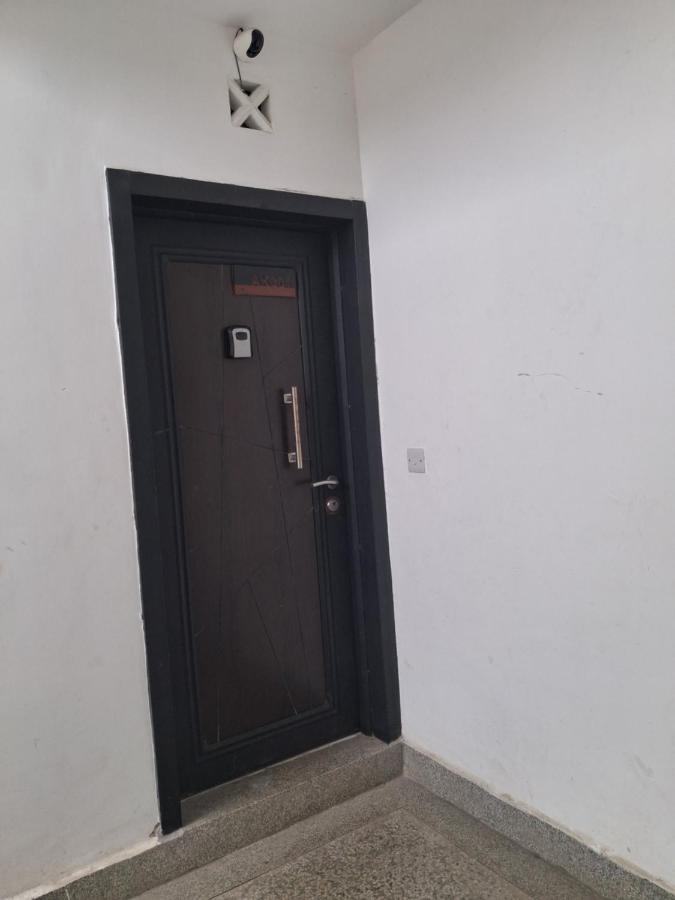 Buxton Point Lifestyle Stay with AC - Mombasa CBD - B&B Mombasa