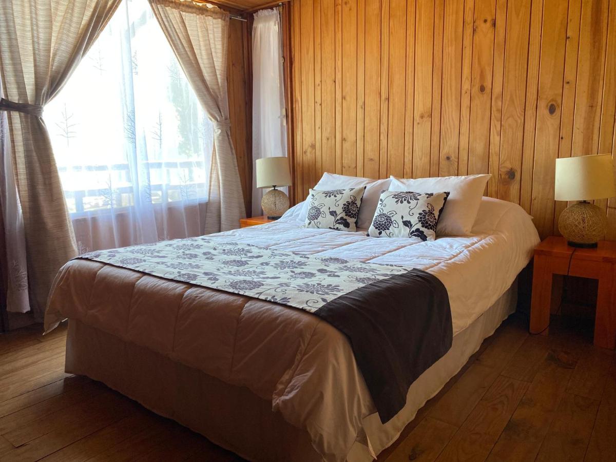Kamer met Queensize Bed en Uitzicht op Zee