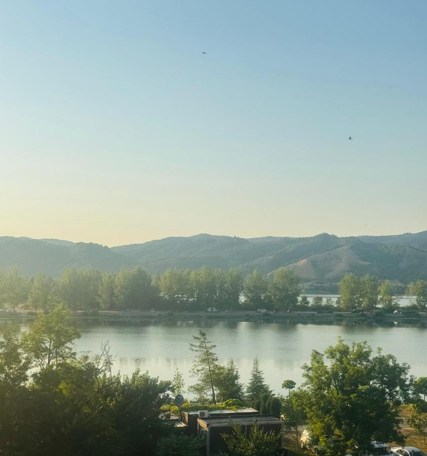 RIVER LuX - Ferienwohnung Veliko Gradište