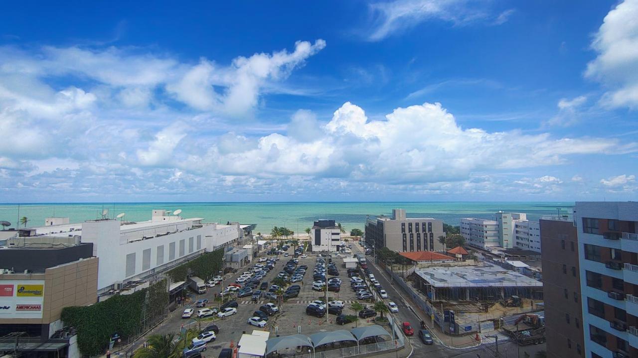 Flat espaçoso no Manaíra, a 100m da praia e ao lado do Mag Shopping - B&B João Pessoa