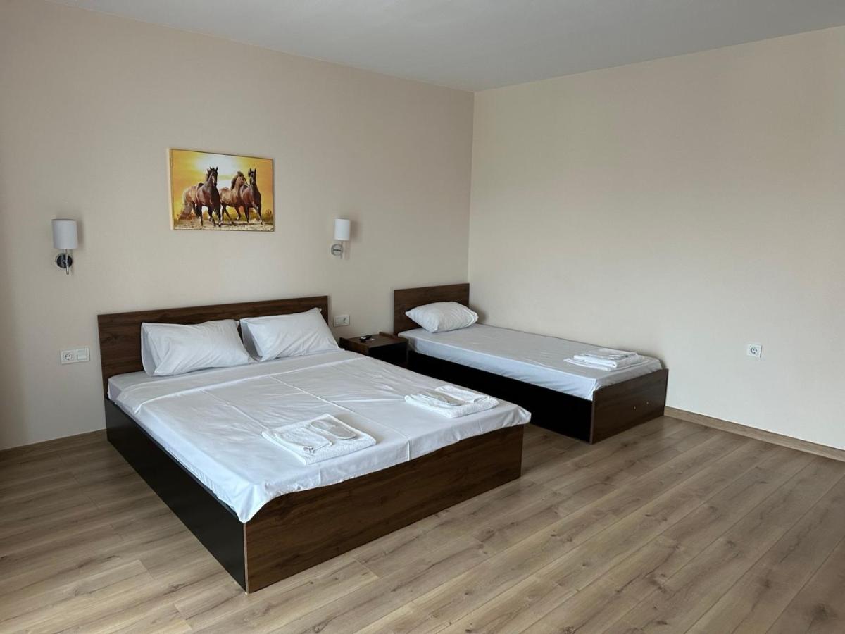 Camera Familiare con Balcone