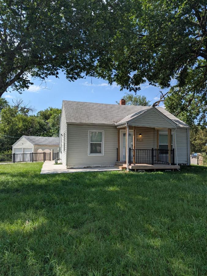 Zoobilee-on Zoo Blvd - B&B Wichita