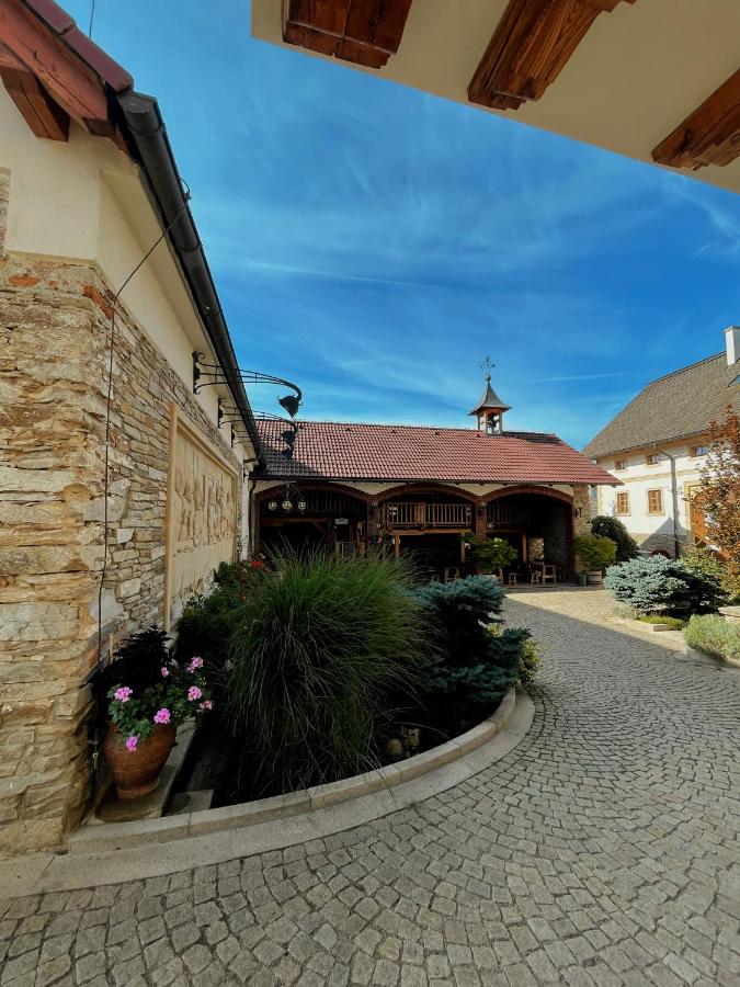 Svatojakubský pivovar - B&B Lesní Hluboké