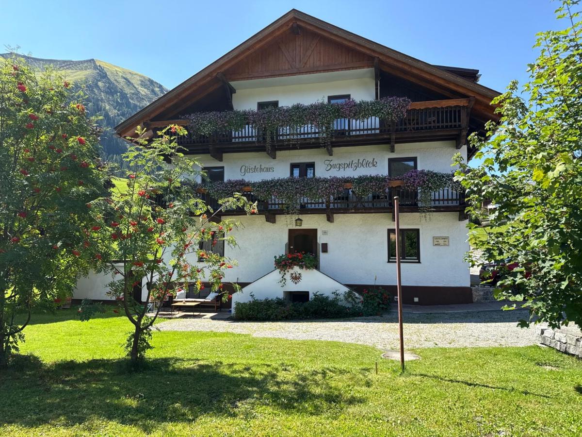 Gästehaus Zugspitzblick - Chambres d’hôtes Berwang