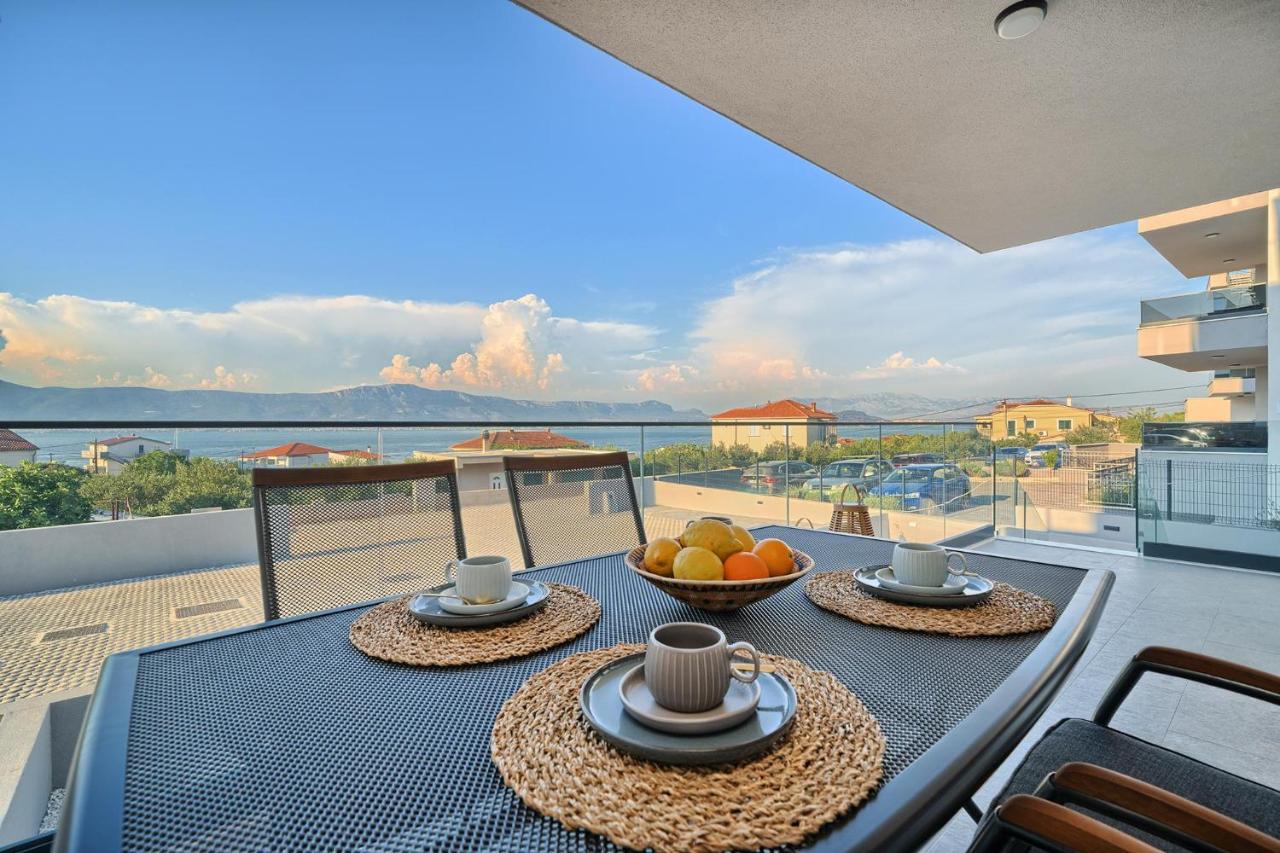 Mateas Seaview Patio - Ferienwohnung Slatine