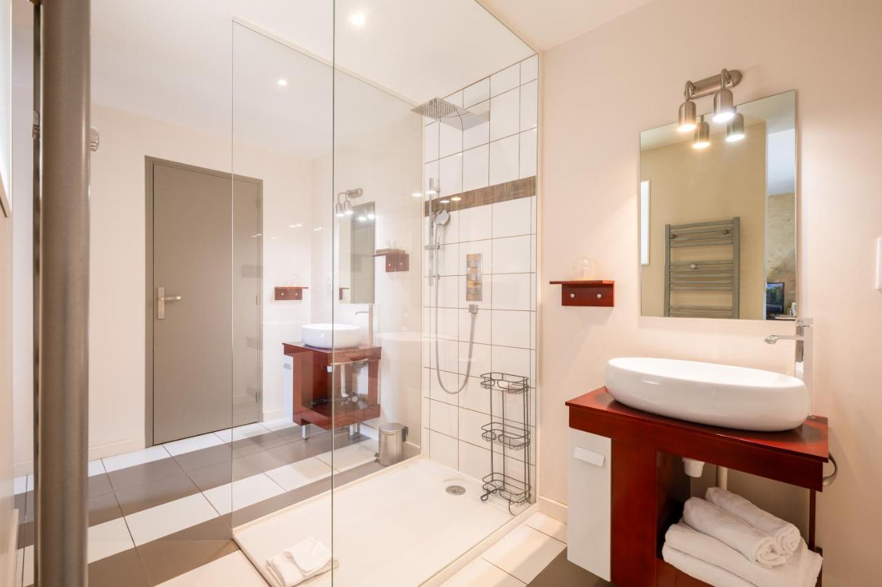 Camera Matrimoniale Deluxe con Doccia