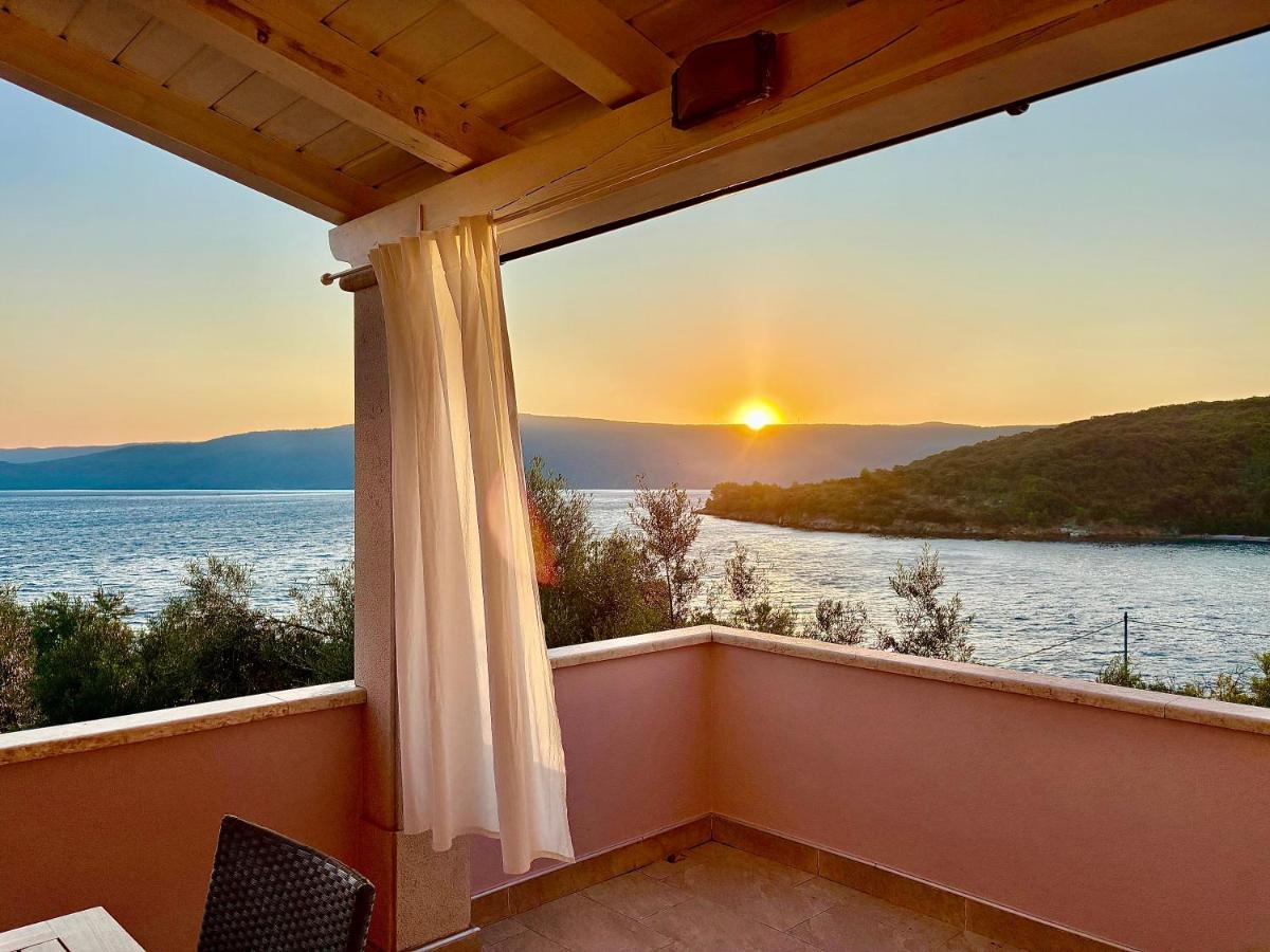 Apartmani Klaudija - B&B Valun