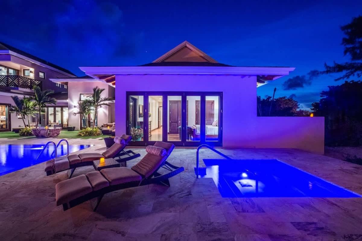 Stepping Stone 4 BR East End Luxury Oceanfront - B&B East End