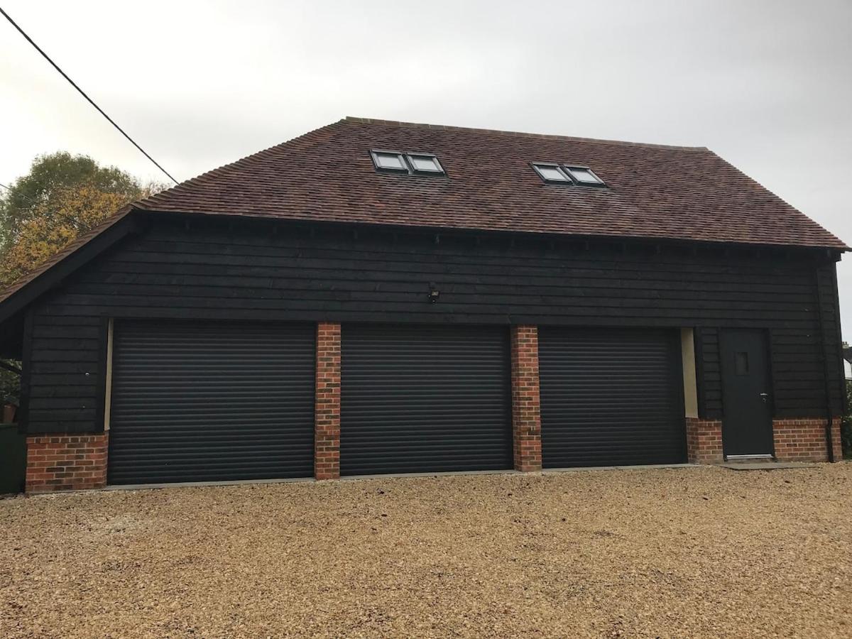 Charming King Bed Ensuite Studio in Peaceful West Challow - Bed and Breakfast Wantage