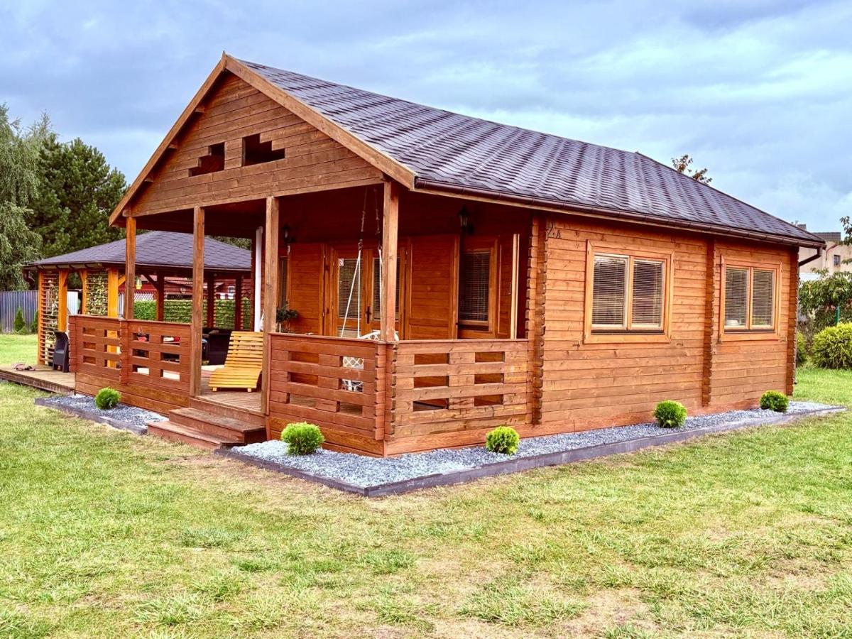 Domek nad jeziorem - B&B Izdebno