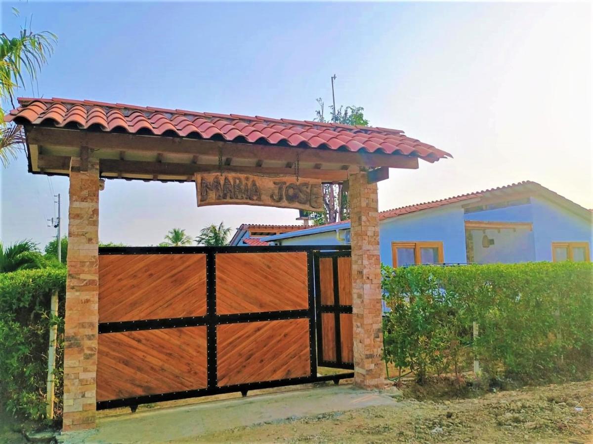 Cabaña Maria José - Bed and Breakfast Moñitos