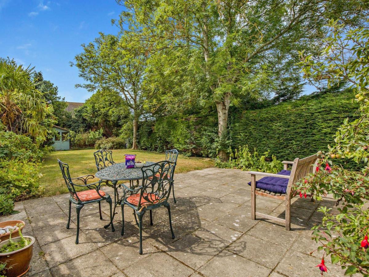 2 bed in Trunch KT035 - B&B