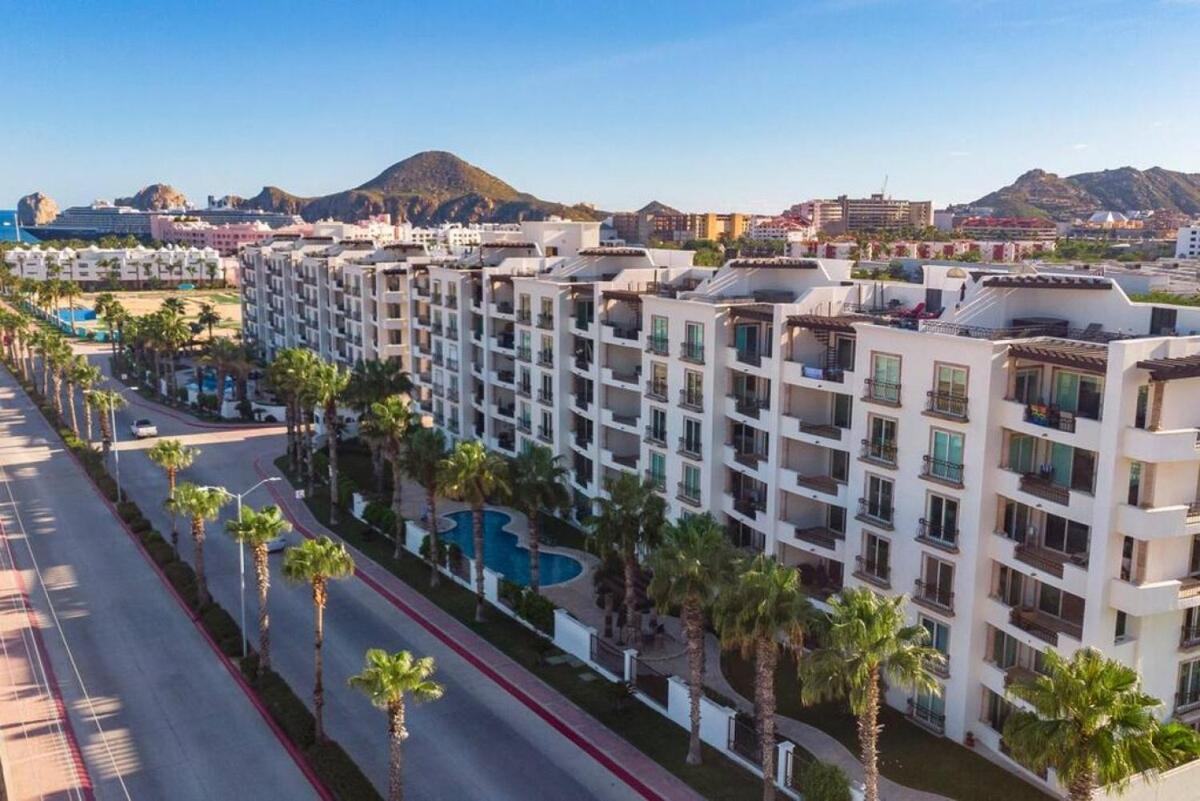 Condo Paraiso - Luxurious new condo 300mt from the beach - B&B Cabo San Lucas