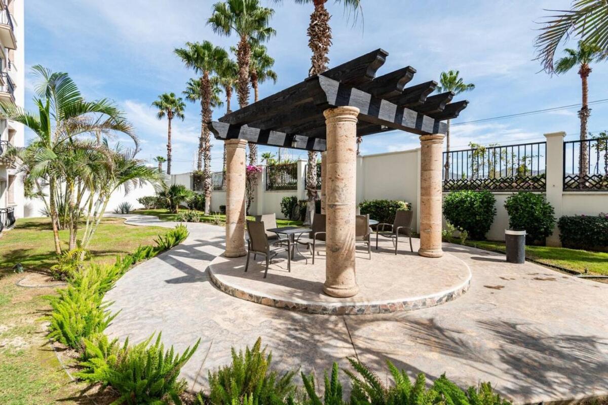 Condo Paraiso - Luxurious new condo 300mt from the beach - Ferienwohnung Cabo San Lucas