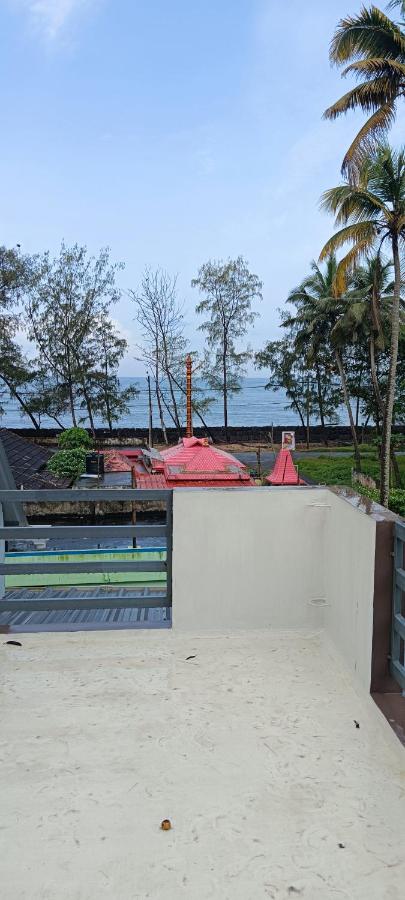 Seascape Homestay Cherai Beach - B&B Kochi