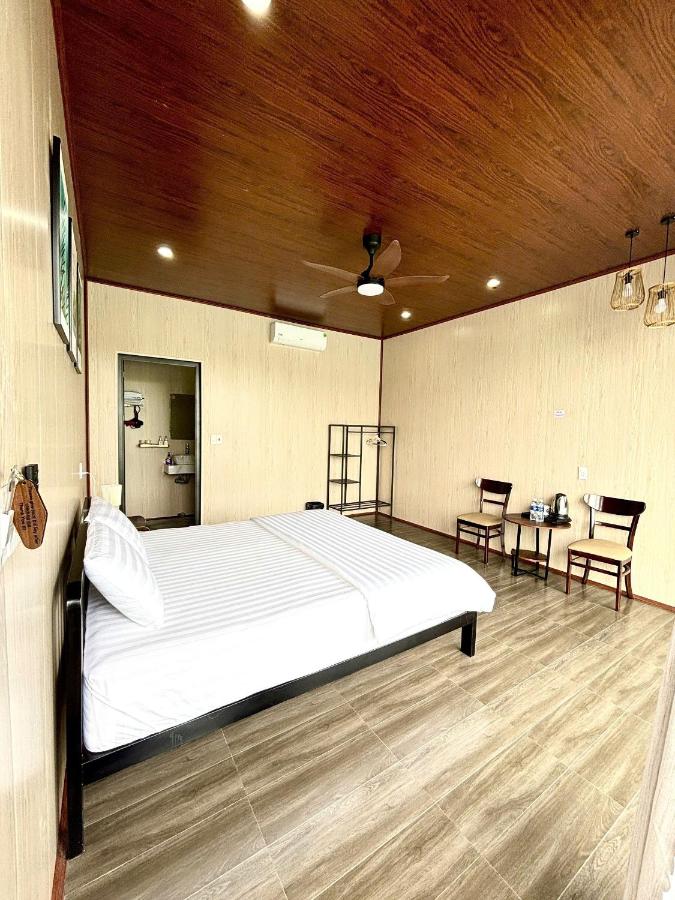 King Room with Balcony