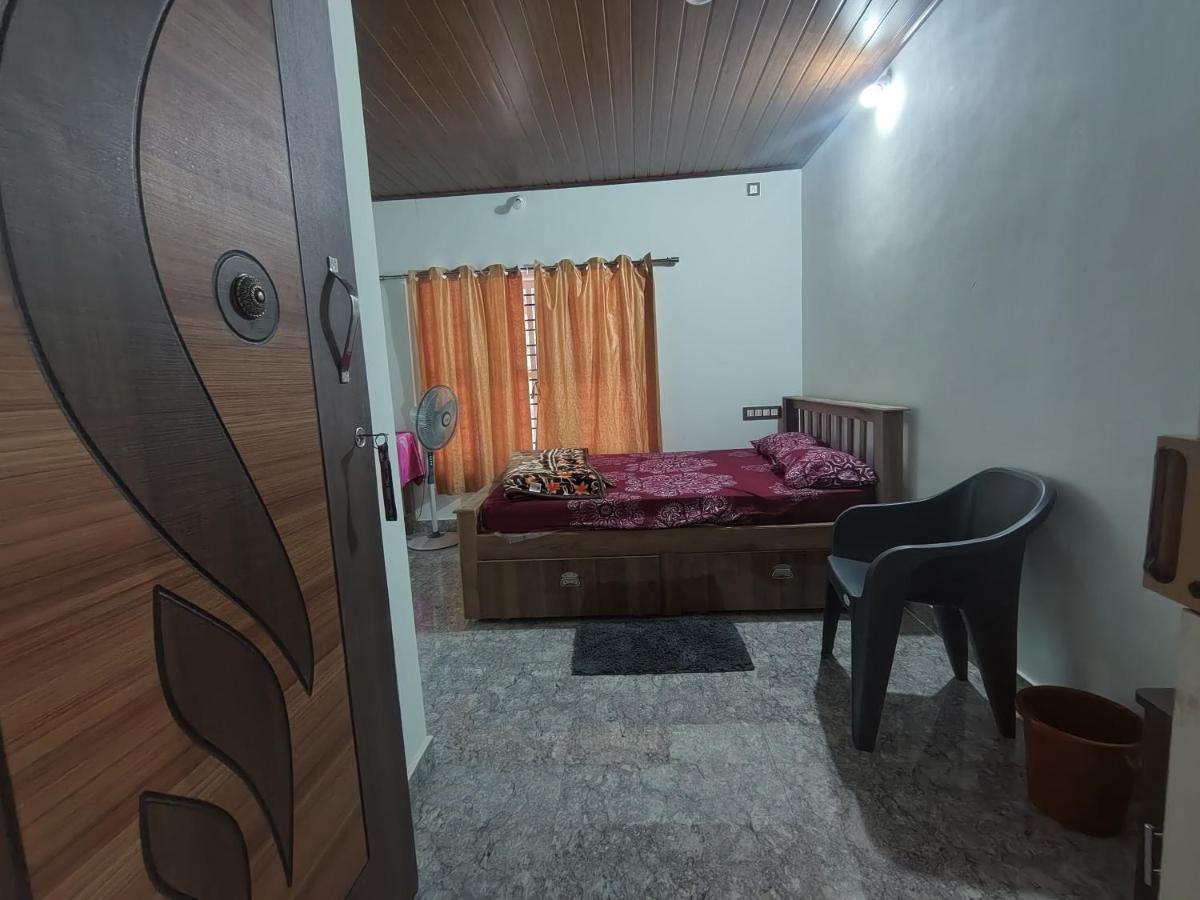 Family Nest Homestay - Chambres d'hôtes Jambur