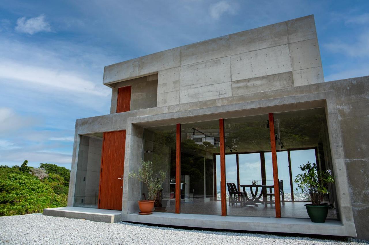 月と太陽 -Sol and Mani- - B&B Nanjō