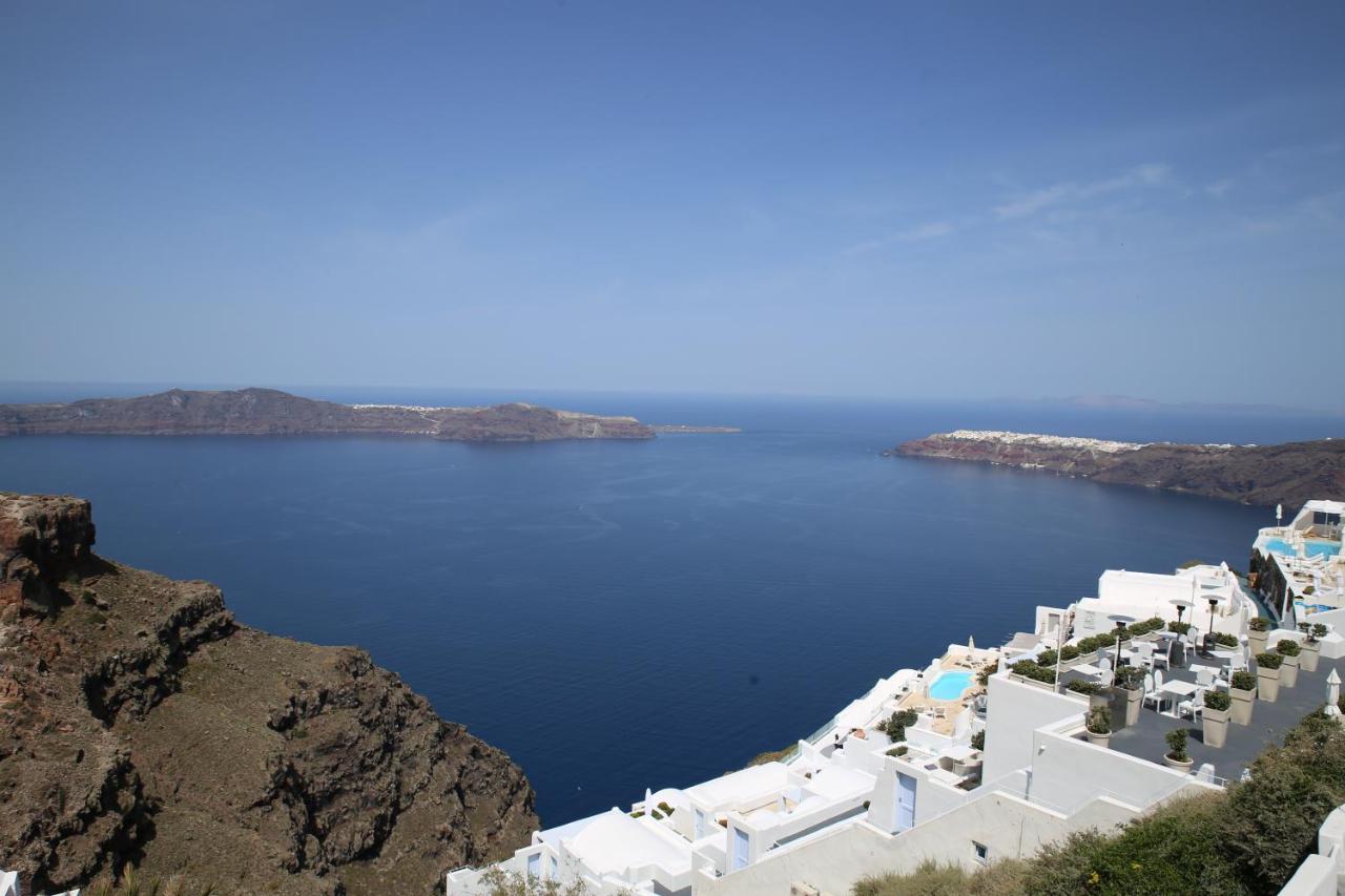 One-Bedroom Apartment with Caldera view