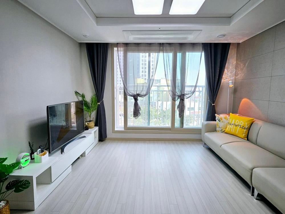 동명동 24평 신축 도깨비하우스 - B&B Sokcho