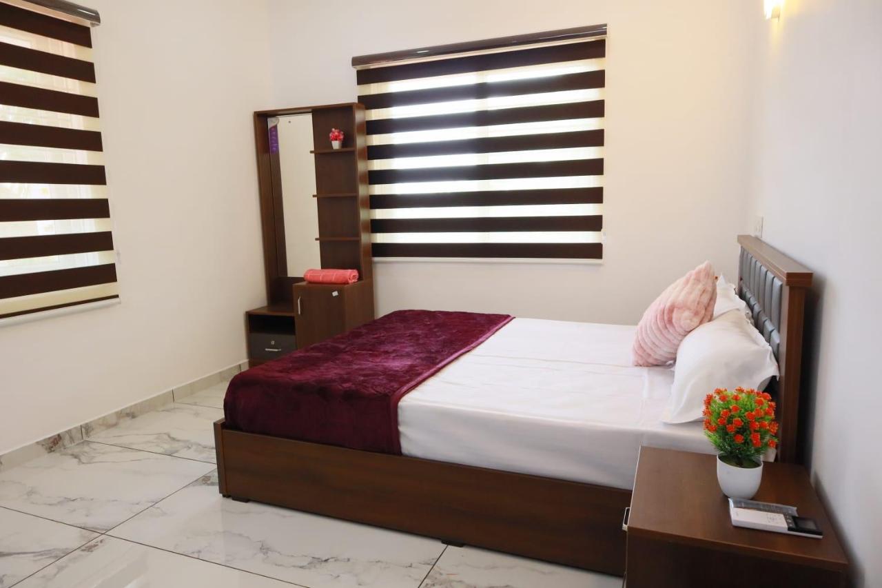 Shining Star - B&B Alappuzha