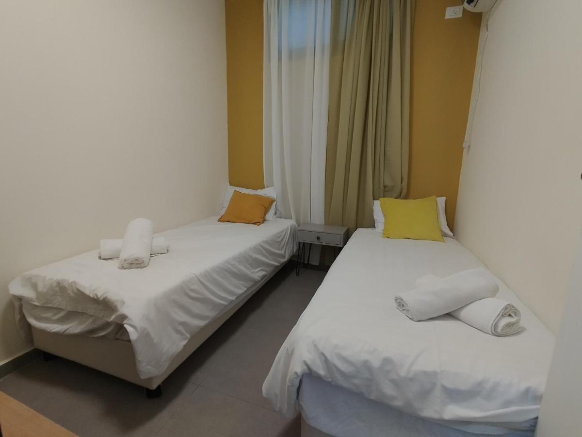 Apartment mit 4 Schlafzimmern und Poolblick