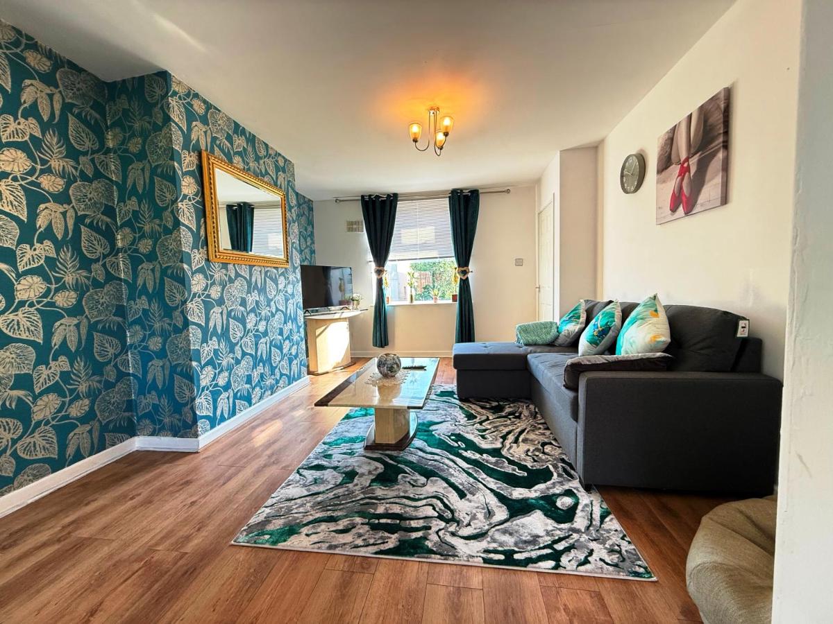 Three-Bedroom Apartment