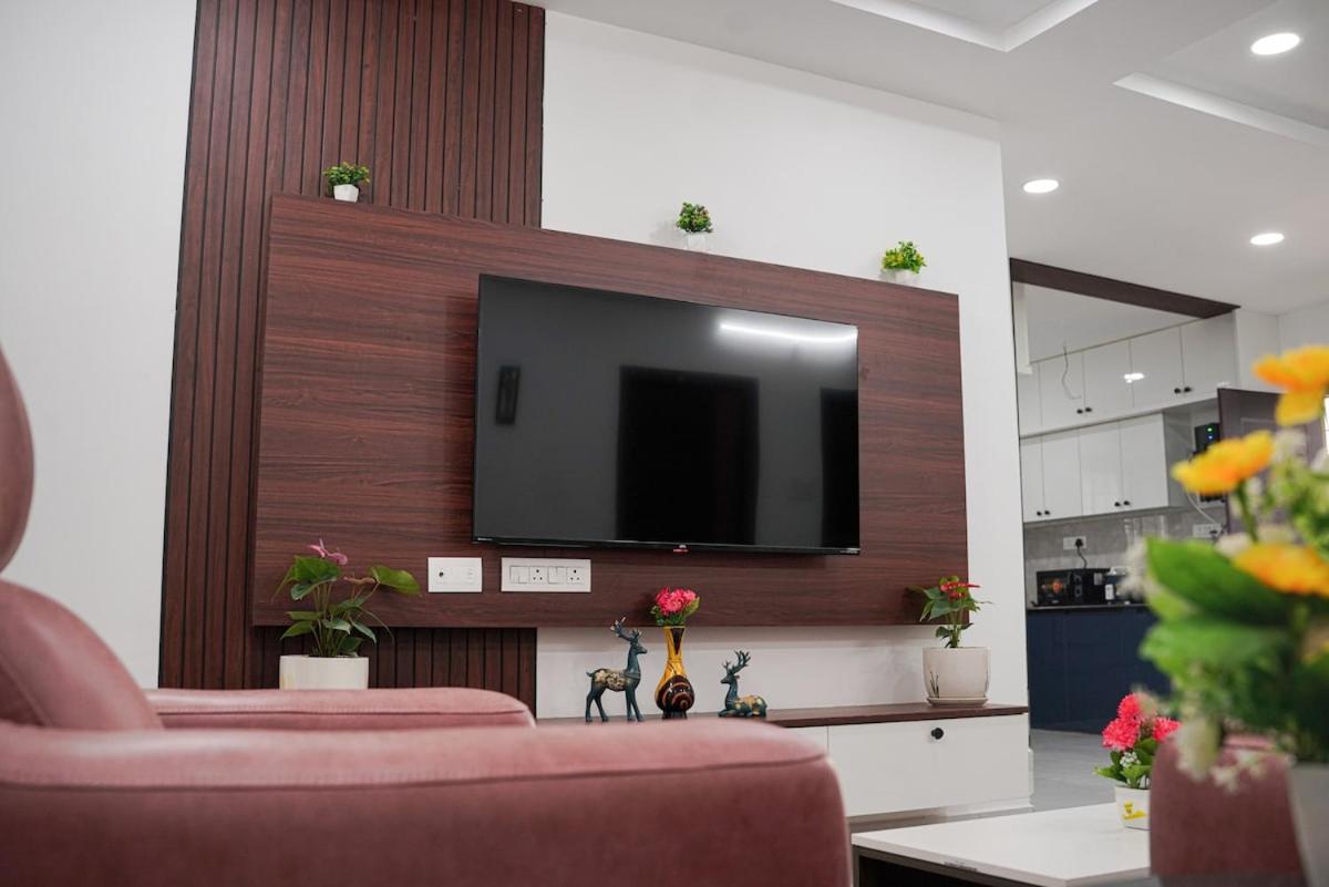 Manish Suites & Service Apartments - B&B Hyderabad