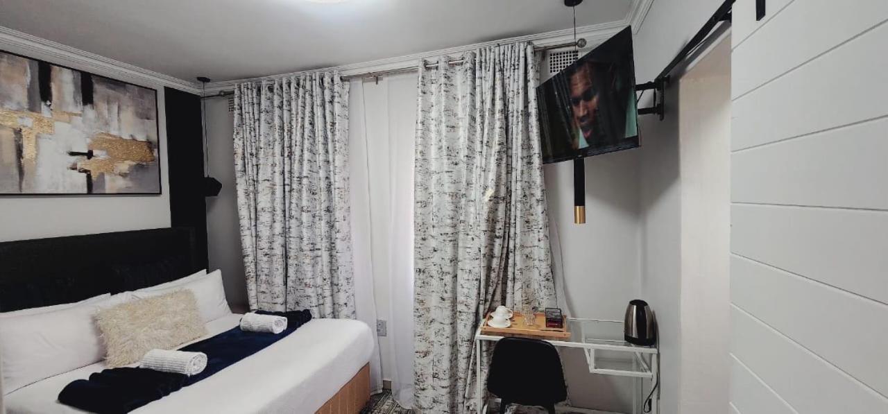 Economy Double Room
