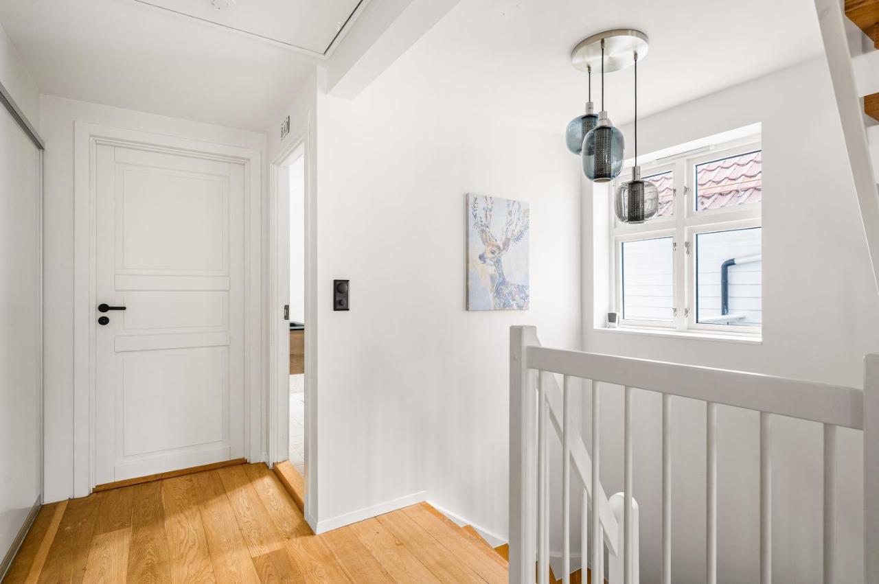 Spacious Gem In Old Town I NEW 2025 I 3 Bed 2 Bath - B&B Bergen